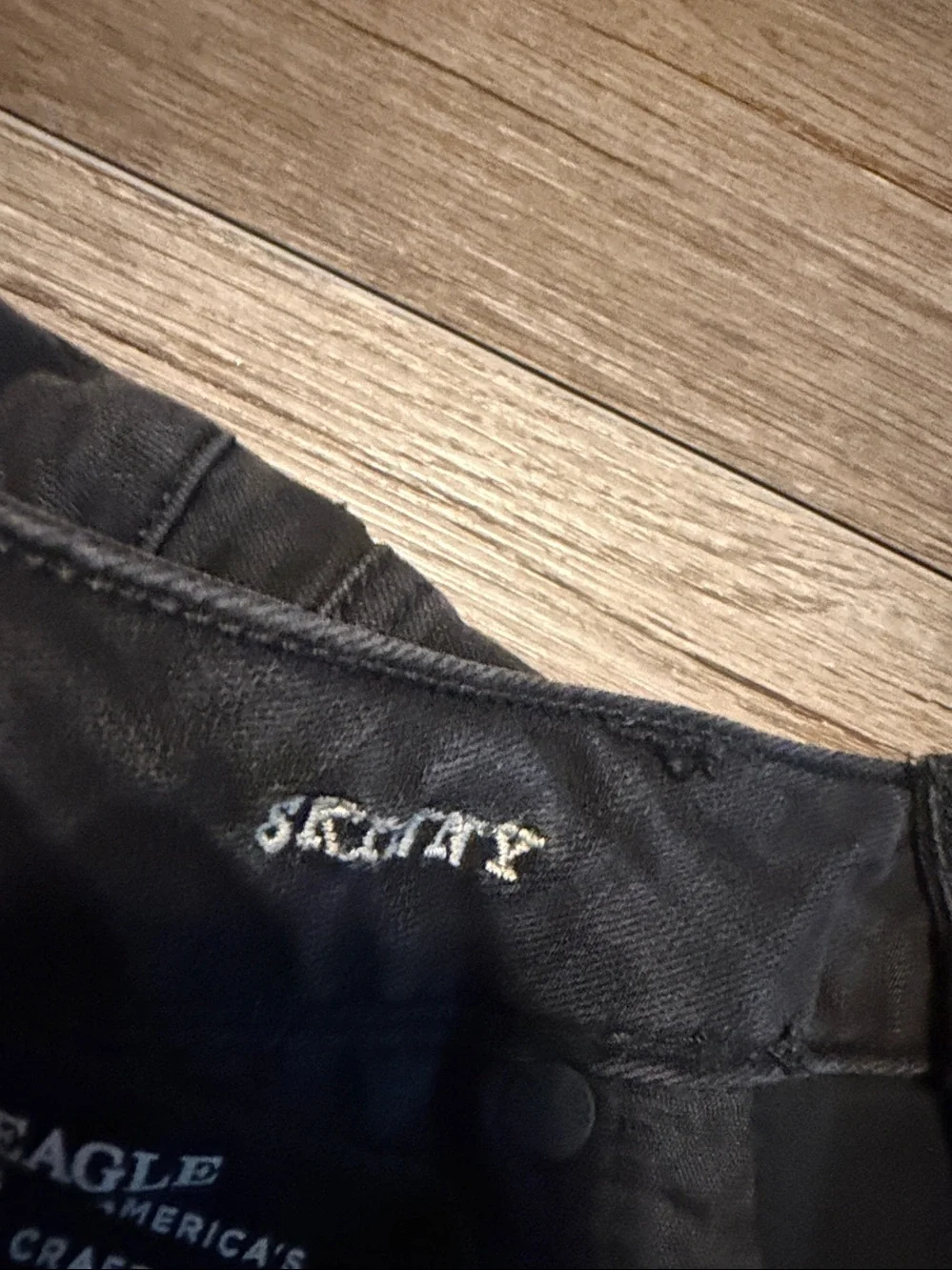 American Eagle Outfitters Women's Black Skinny Jeans - Picture 3 of 7